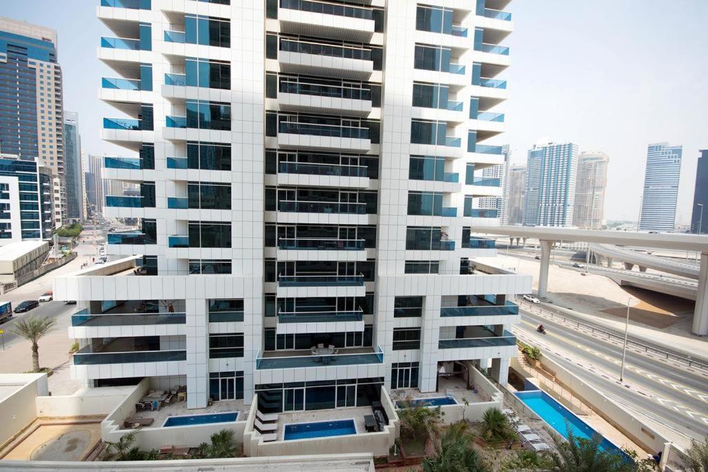 Signature Holiday Homes- Manchester Tower 1 Bedroom Apartment,Dubai Marina Zewnętrze zdjęcie